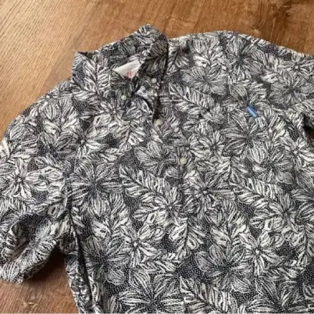 Chubbies Short Sleeve black tropical shirt. Size XL